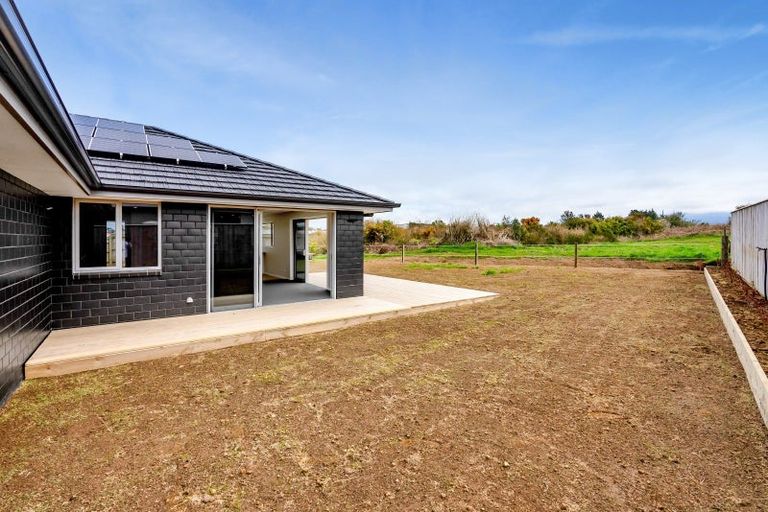 Photo of property in 9 Midsummer Avenue, Stratford, 4332