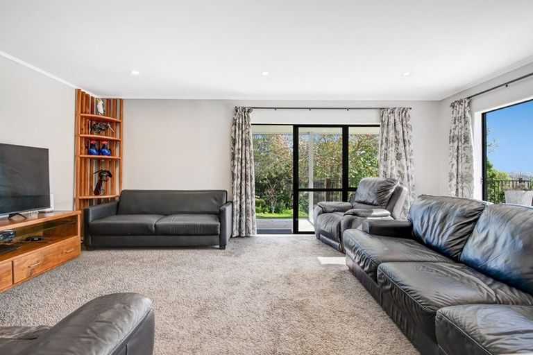 Photo of property in 207 Mangakura Road, Helensville, 0875