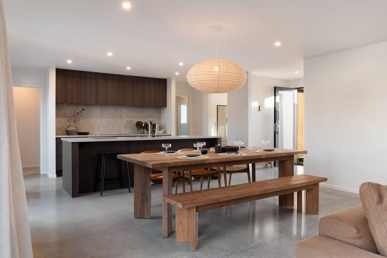 Photo of property in 2 Hugo Shaw Drive, Cambridge, 3434