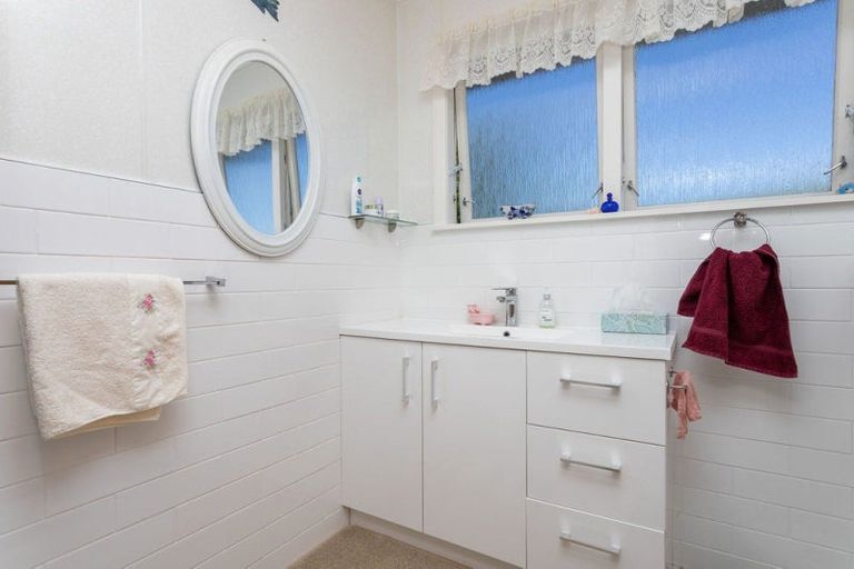 Photo of property in 16b King Street, Dannevirke, 4930