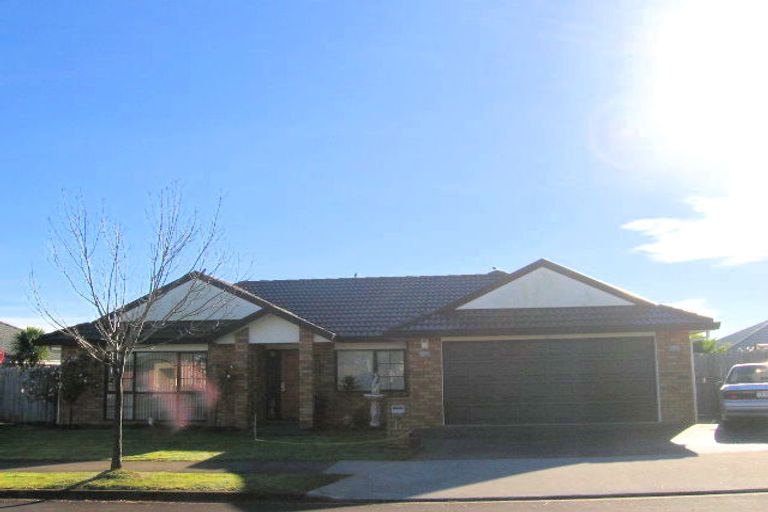 Photo of property in 10 Newbliss Crescent, East Tamaki Heights, Auckland, 2016