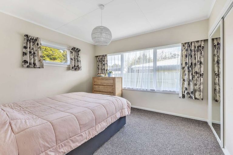 Photo of property in 193 Omata Road, Blagdon, New Plymouth, 4310