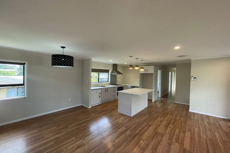 Photo of property in 1/34 Don Buck Road, Massey, Auckland, 0614