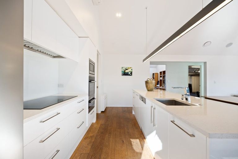 Photo of property in 18 Alpha Avenue, Strowan, Christchurch, 8052