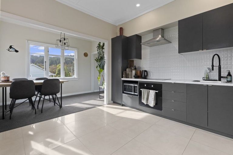 Photo of property in 17 Hugh Street, Sawyers Bay, Port Chalmers, 9023