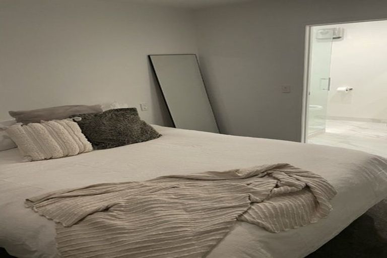 Photo of property in 5/61 Matipo Road, Te Atatu Peninsula, Auckland, 0610