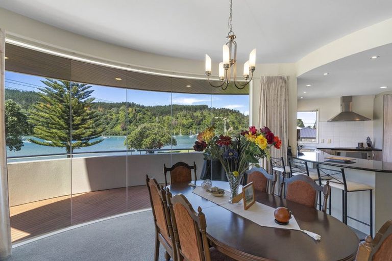 Photo of property in 301 Beach Road, Whangamata, 3620