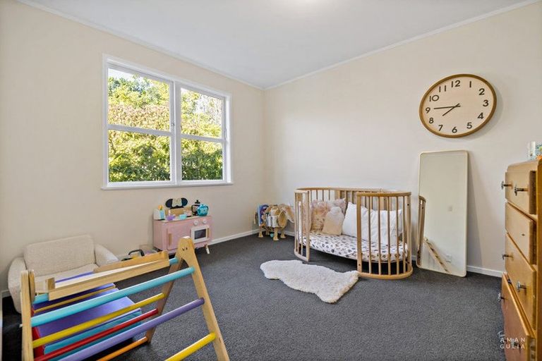Photo of property in 31 Bodi Place, Te Atatu South, Auckland, 0610
