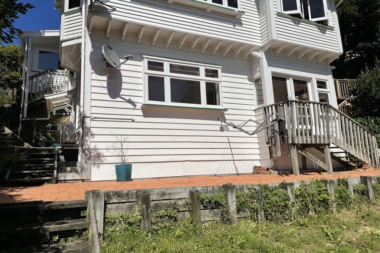 Photo of property in 74 Hankey Street, Mount Cook, Wellington, 6011