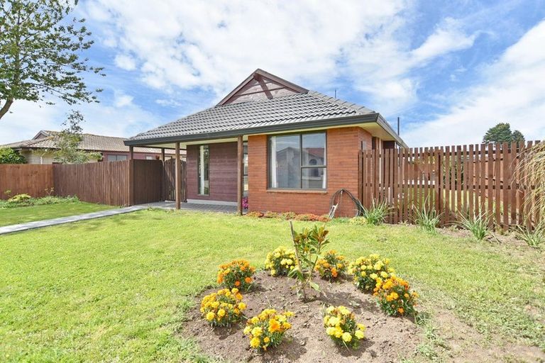Photo of property in 2 Kinross Street, Hei Hei, Christchurch, 8042