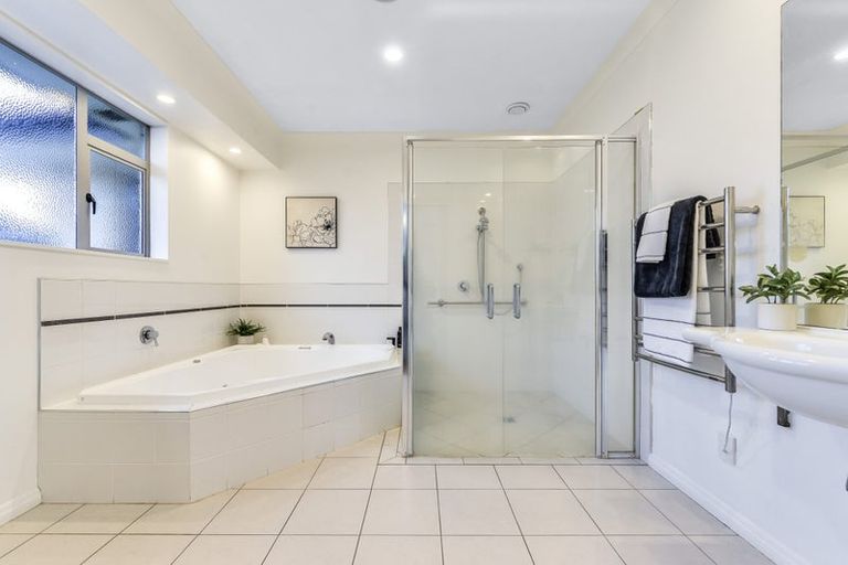 Photo of property in 23 Madison Street, Cambridge, 3434