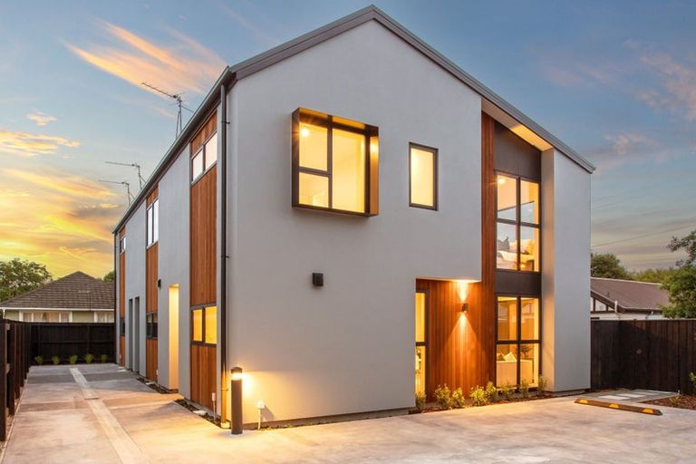 Photo of property in 13 Goldsmith Place, Waltham, Christchurch, 8023