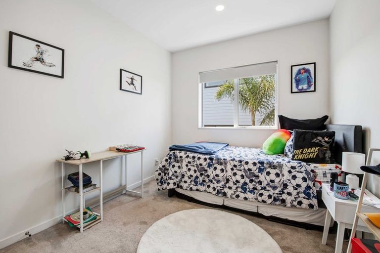 Photo of property in 10 Kiwa Crescent, Gulf Harbour, Whangaparaoa, 0930