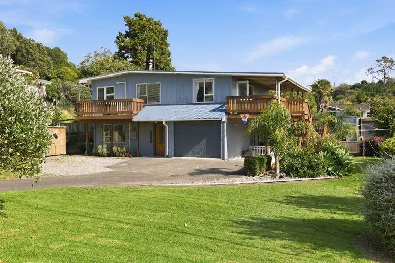 Photo of property in 49 Ngakoti Street, Urenui, 4375