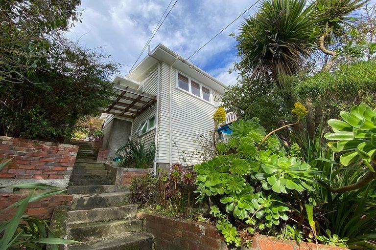 Photo of property in 98a Totara Road, Miramar, Wellington, 6022
