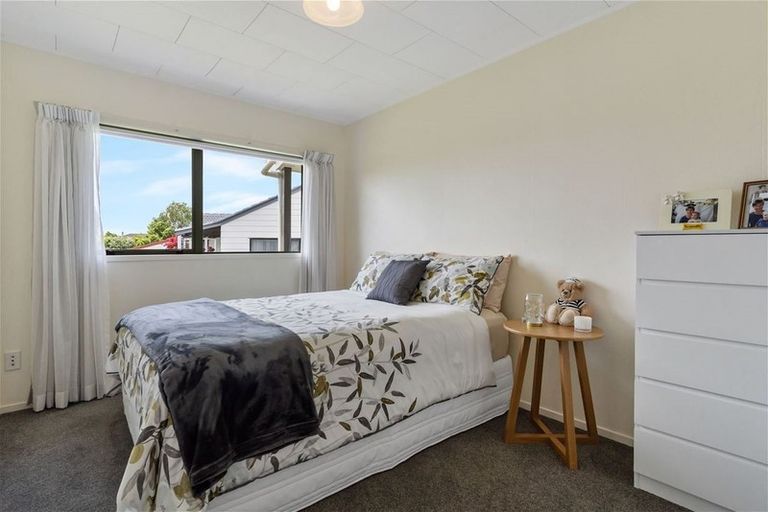 Photo of property in 3 Glenhaven Place, Te Atatu Peninsula, Auckland, 0610