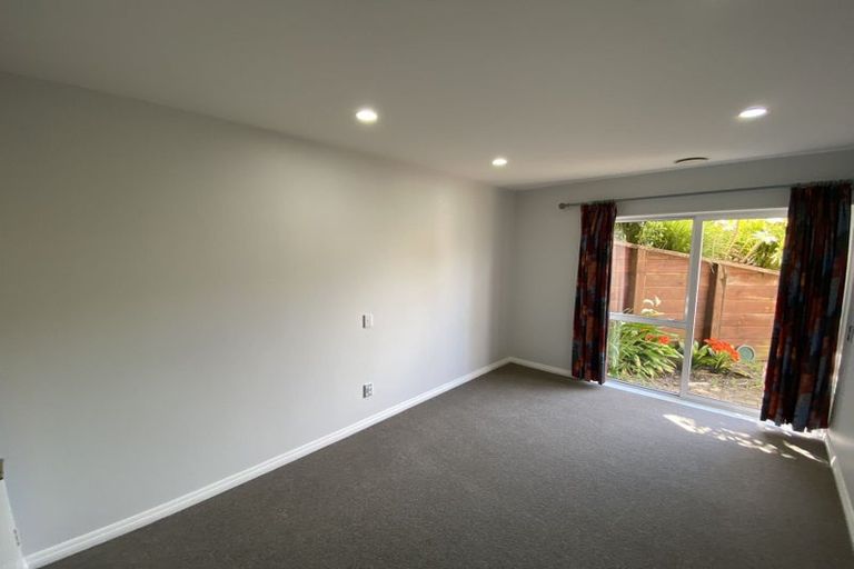 Photo of property in 5 Gretna Green, Browns Bay, Auckland, 0630