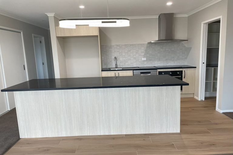 Photo of property in 17 Pipi Crescent, Tuakau, 2121