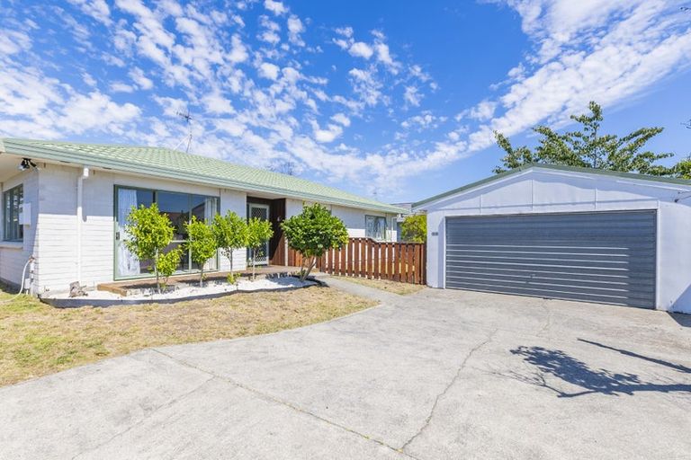Photo of property in 33 Rosewood Place, Paraparaumu, 5032