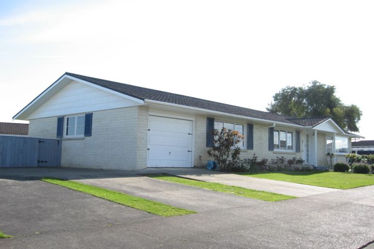 Photo of property in 2 Dorset Road, Springvale, Whanganui, 4501
