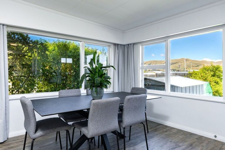 Photo of property in 8 Newbourne Crescent, Redwoodtown, Blenheim, 7201