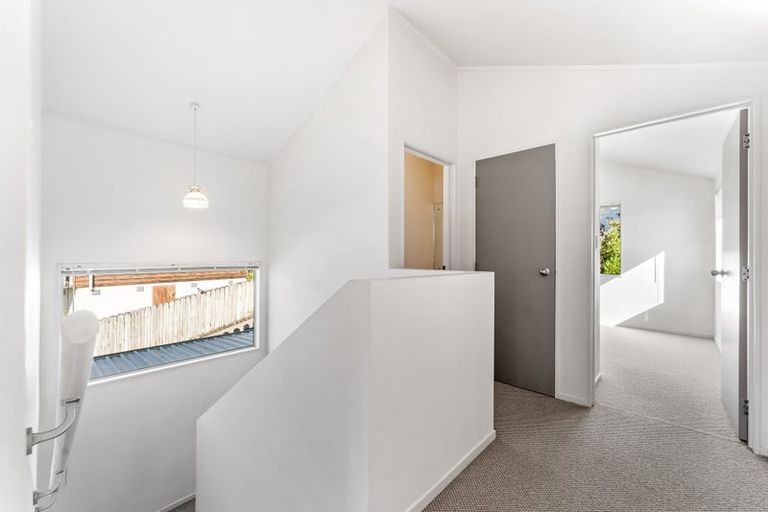 Photo of property in 2/372 Whangaparaoa Road, Stanmore Bay, Whangaparaoa, 0932