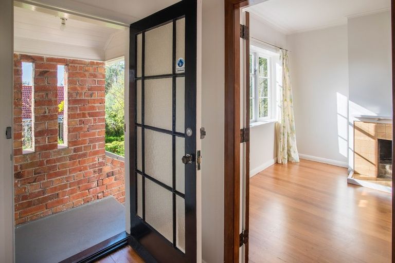 Photo of property in 9a Kerr Street, Devonport, Auckland, 0624