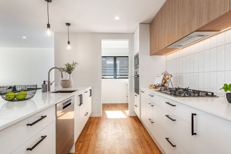 Photo of property in 26 Te Hoiere Street, Aotea, Porirua, 5024