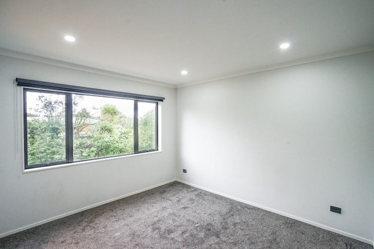 Photo of property in 425d Great South Road, Opaheke, Papakura, 2113