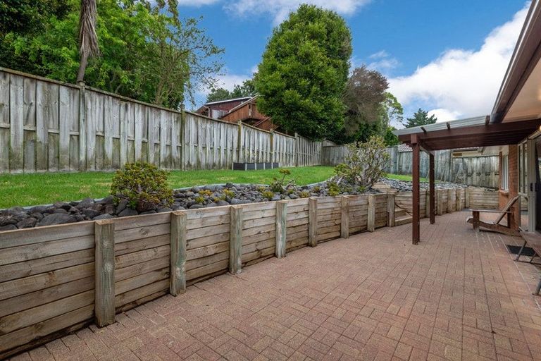 Photo of property in 13 Phoebe Meikle Place, Torbay, Auckland, 0630
