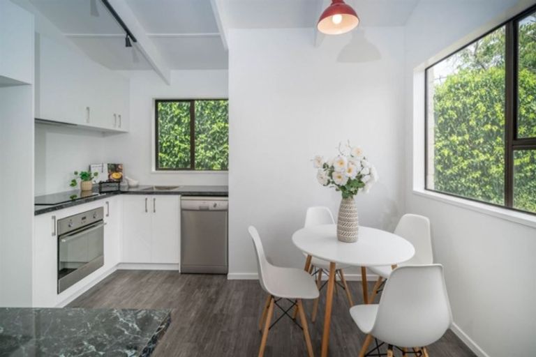 Photo of property in 92c/2 Englefield Road, Northwood, Christchurch, 8051