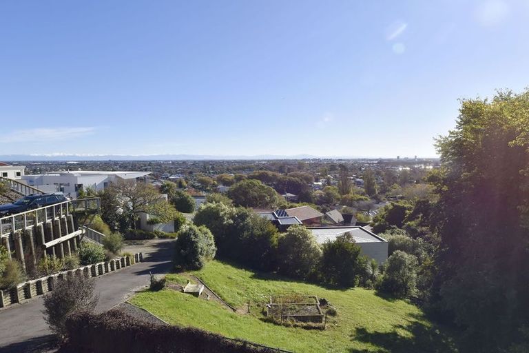 Photo of property in 12 Overdale Drive, Cashmere, Christchurch, 8022