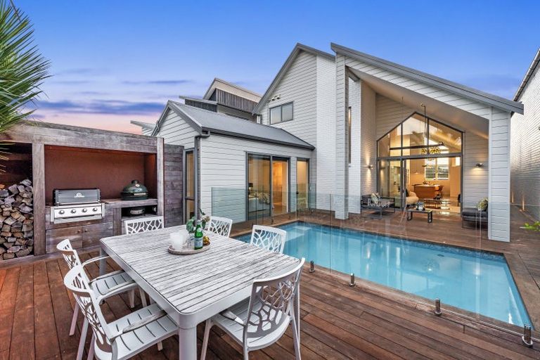 Photo of property in 18 Liquidambar Drive, Hobsonville, Auckland, 0616