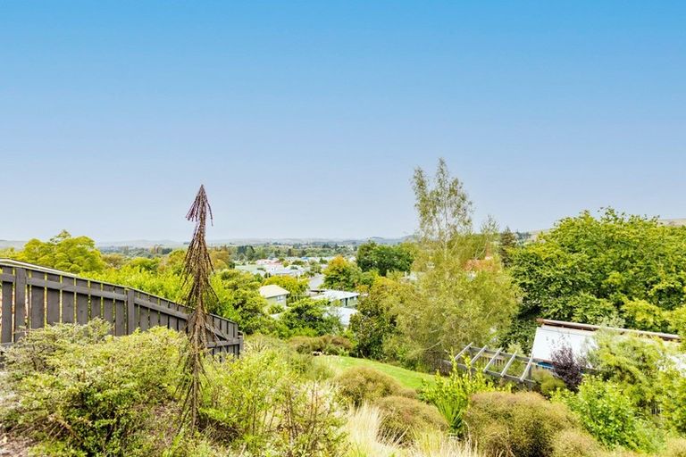 Photo of property in 10 Domain Road, Waipawa, 4210