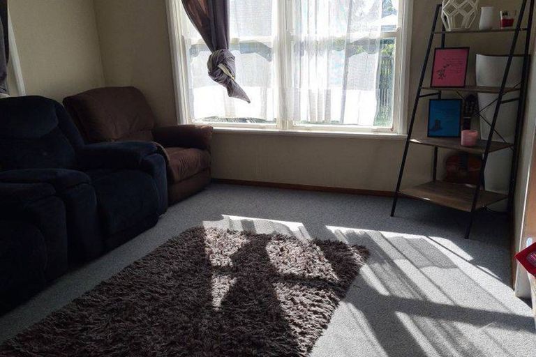 Photo of property in 1 Lee Place, Bader, Hamilton, 3206