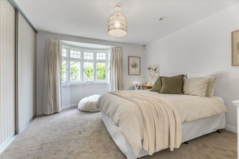 Photo of property in 9a North Avenue, Narrow Neck, Auckland, 0624