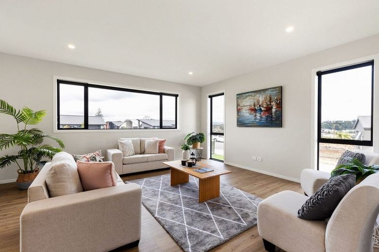 Photo of property in 2 Te Ia Terrace, Cambridge, 3434