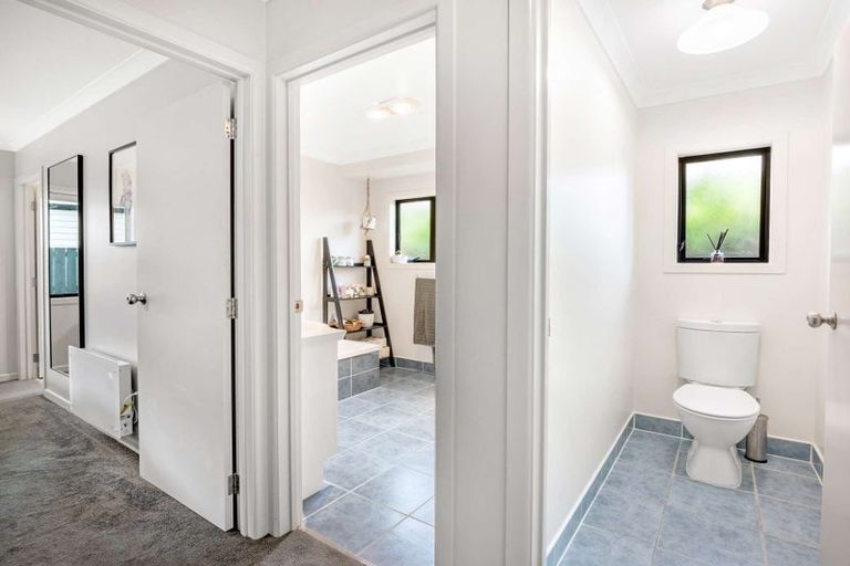 Photo of property in 34 Dahlstrom Grove, Kelvin Grove, Palmerston North, 4414