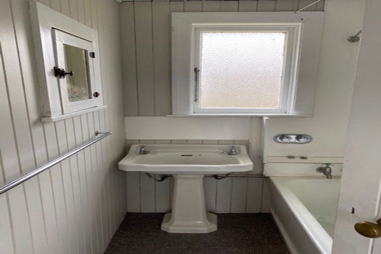 Photo of property in 36 Crampton Road, Reefton, 7830