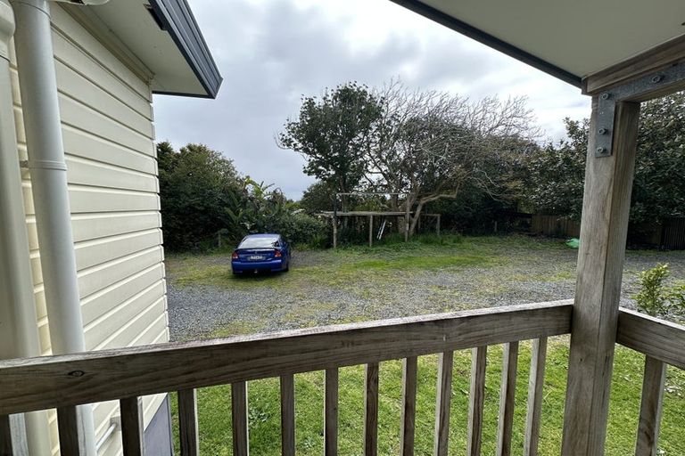 Photo of property in 4 Ridgemount Rise, Mangere Bridge, Auckland, 2022