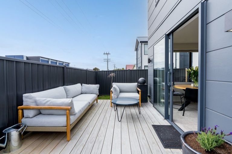 Photo of property in 1a Kings Avenue, South Dunedin, Dunedin, 9012