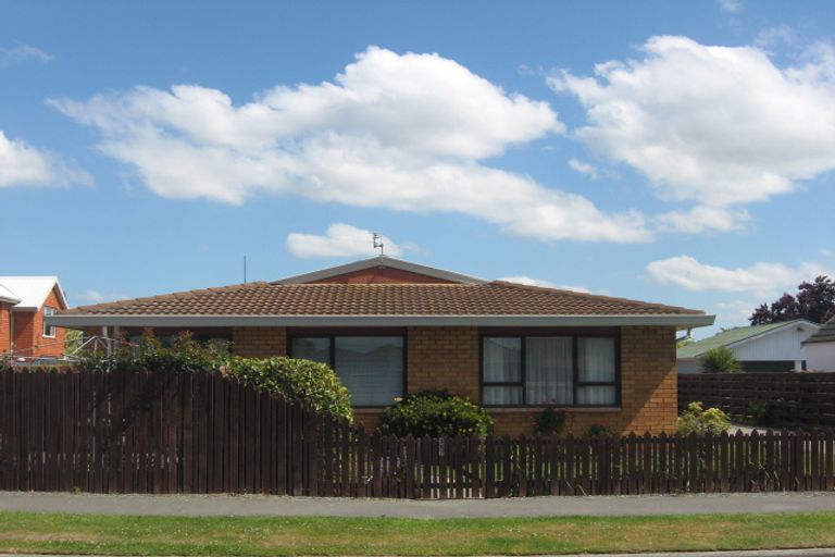 Photo of property in 387 Harewood Road, Bishopdale, Christchurch, 8053