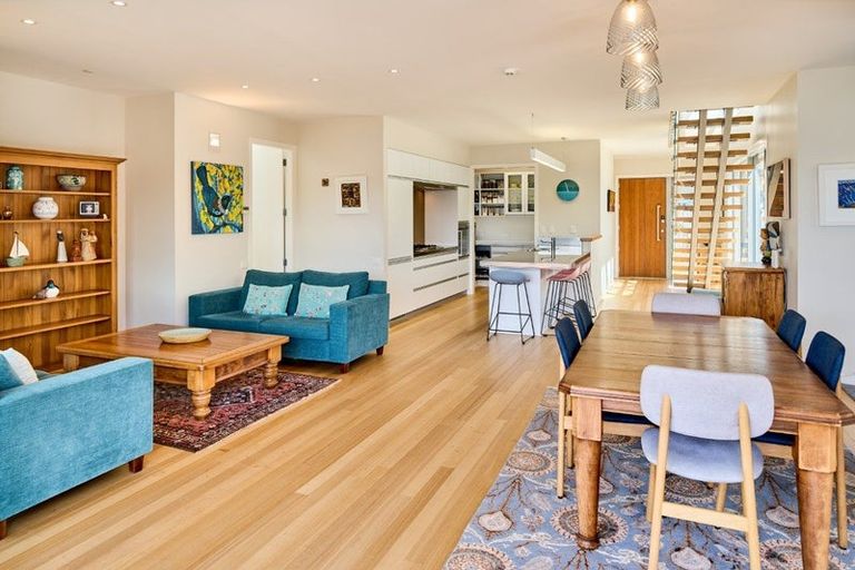 Photo of property in 31 Pendennis Point, Camborne, Porirua, 5026