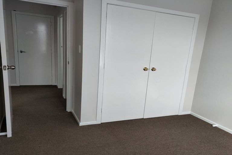 Photo of property in 54 Hepburn Road, Glendene, Auckland, 0602