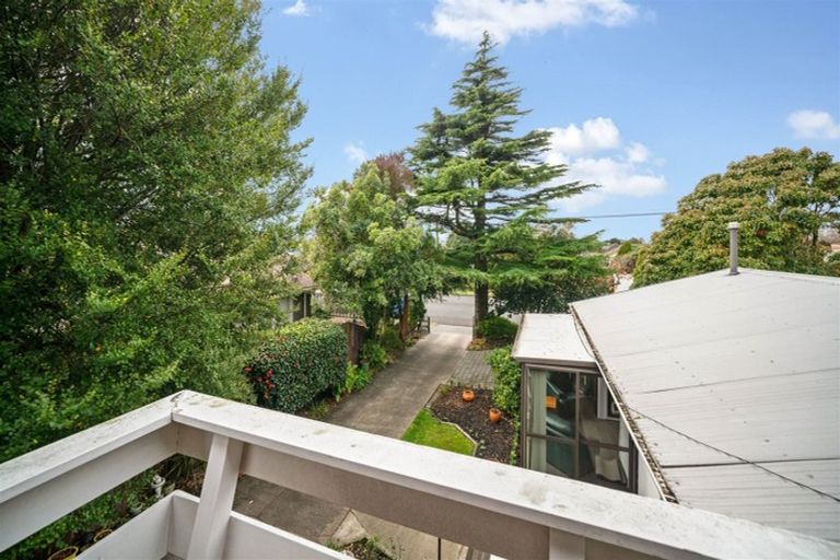 Photo of property in 183 Avonhead Road, Avonhead, Christchurch, 8042