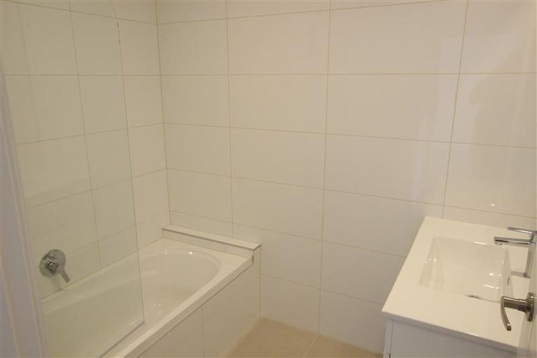 Photo of property in 2/67b Metcalfe Road, Ranui, Auckland, 0612