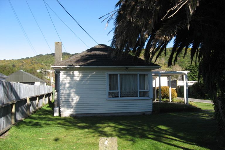 Photo of property in 17 Hyde Street, Wainuiomata, Lower Hutt, 5014