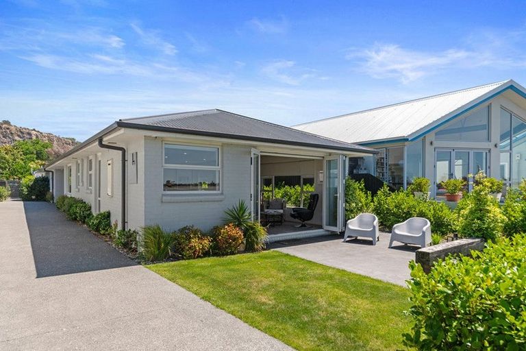 Photo of property in 1/47 Beachville Road, Redcliffs, Christchurch, 8081