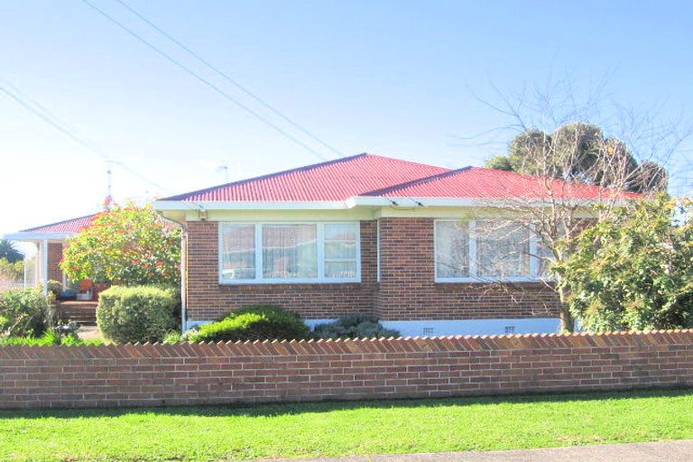 Photo of property in 3 Brooklyn Avenue, Papatoetoe, Auckland, 2025