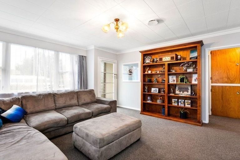 Photo of property in 2/31a Mcparland Street, Ebdentown, Upper Hutt, 5018